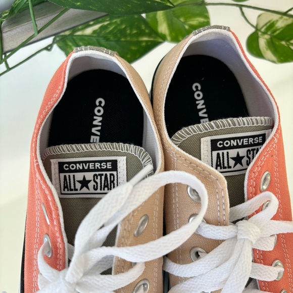 🆕 Converse | Women’s Colorblock Low-top Sneakers 7 - Picture 3 of 6